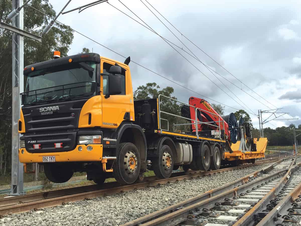 Flat bed crane truck