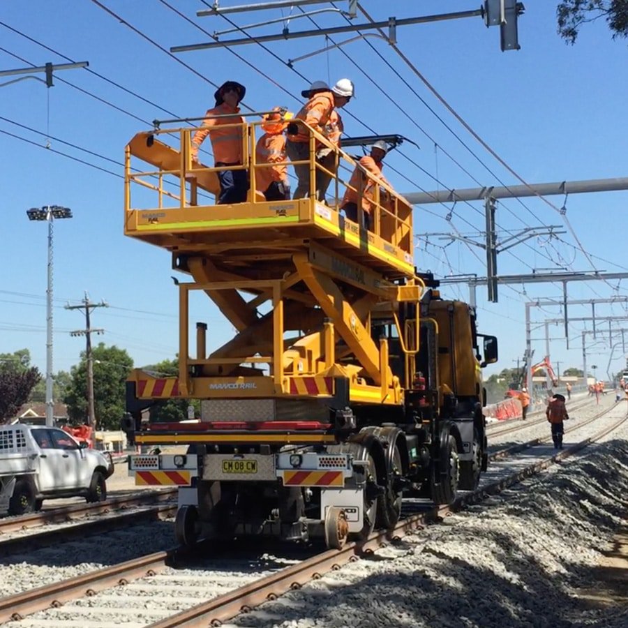 Rail Electrification Vehicle Scissor Truck